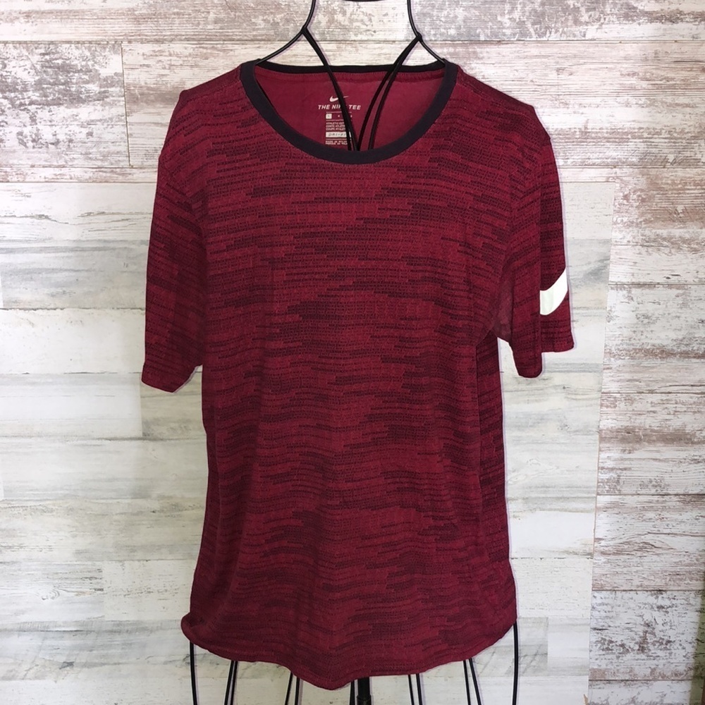 nike short sleeve tee shirt size large​ reddish/pink workout gym everyday wear​​